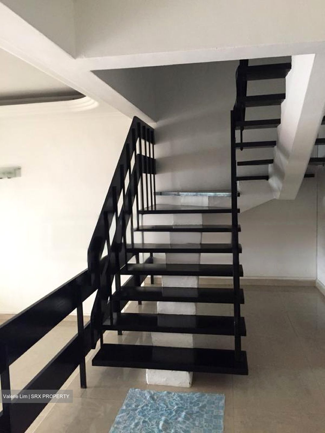 Golden Hill Estate (D19), Terrace #445941571